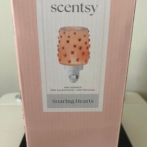 Scentsy Soaring Hearts Mini Warmer *NEW*